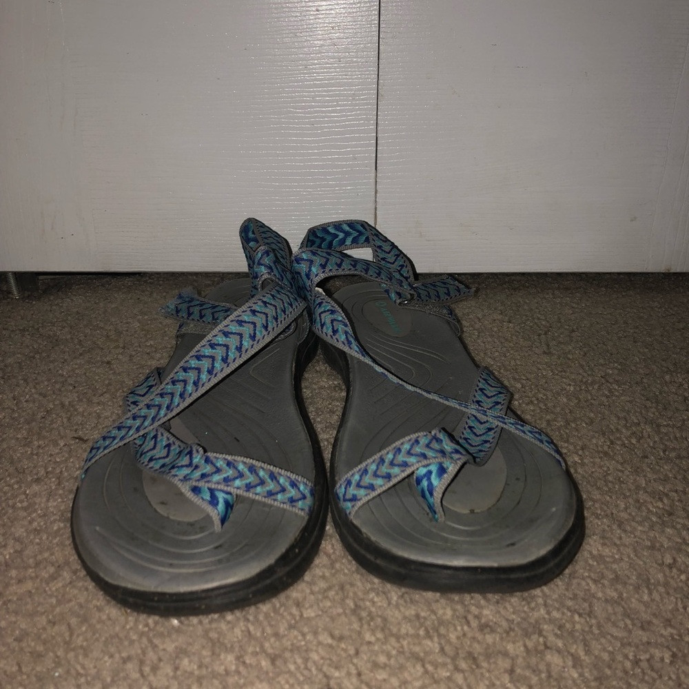 sandles - Picture 2 of 3